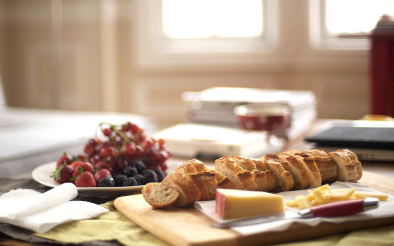 Healthy breakfast foods that support oral health